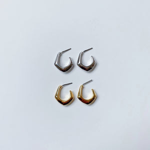 24K Gold Plated C-Curve Earrings