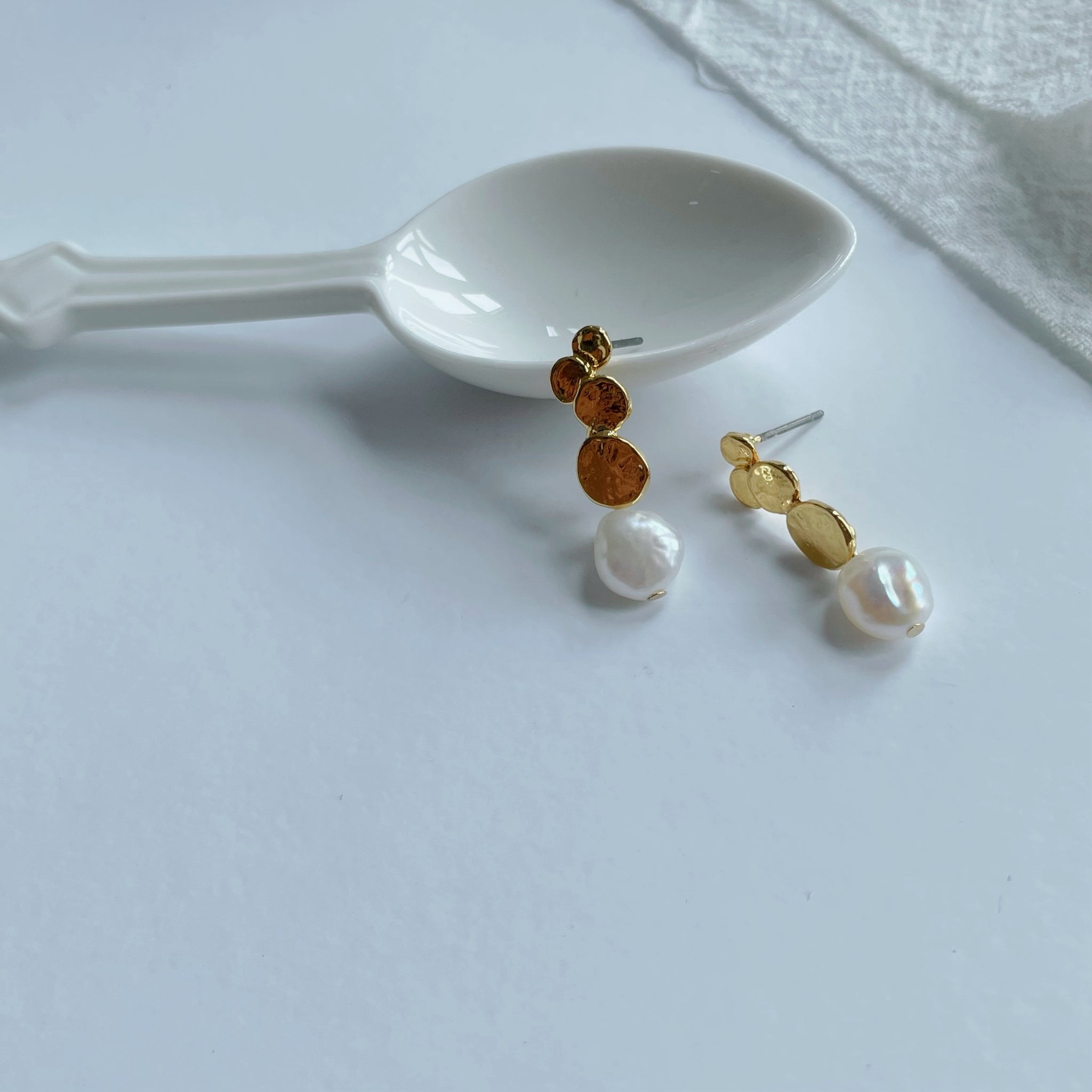 Fresh Water Pearl Earrings (S925)