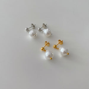 18K Gold Plated Acrylic Pearl Earrings