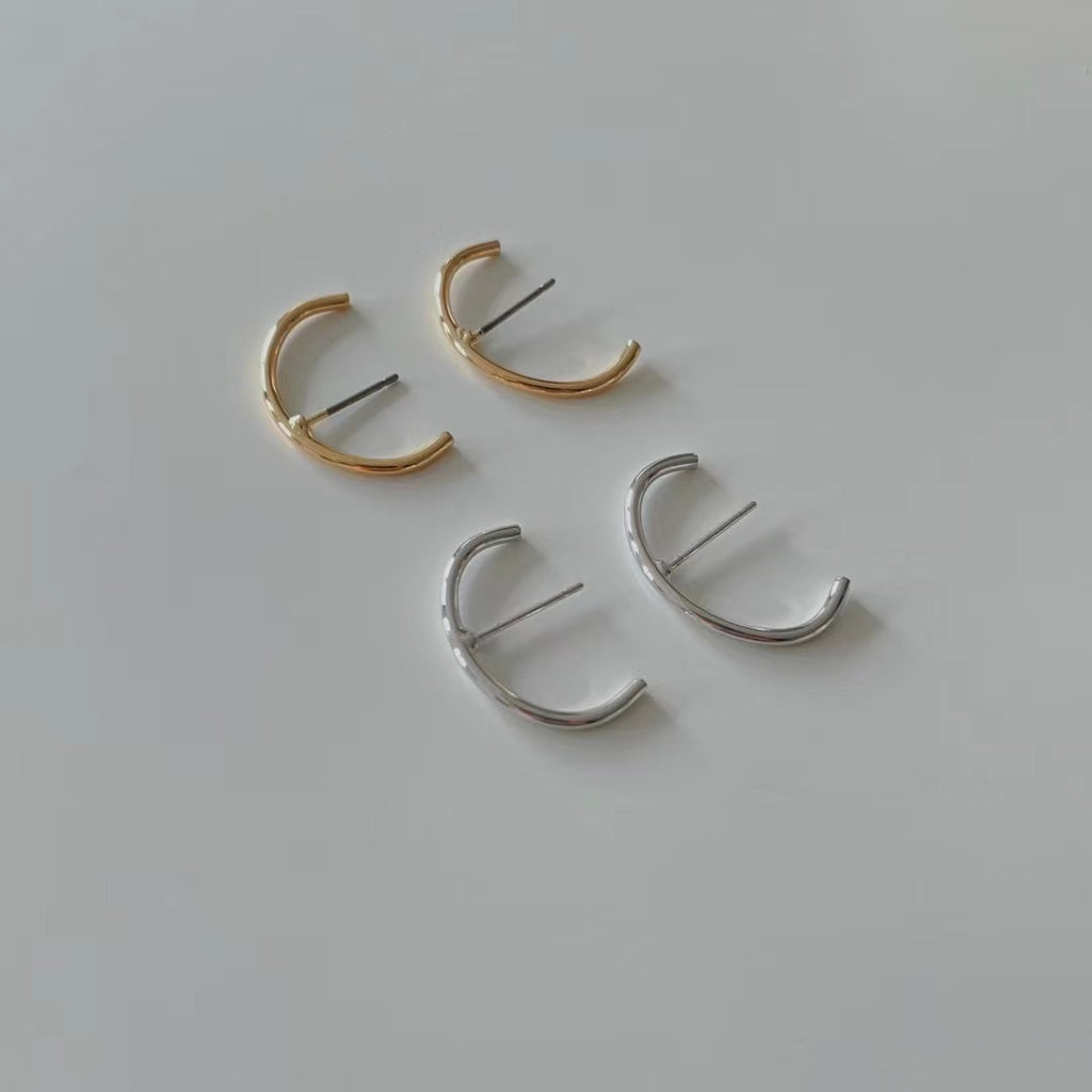 C-curve Earrings
